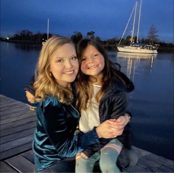 Meet your Posher, Kaitlin - Picture 1 of 1